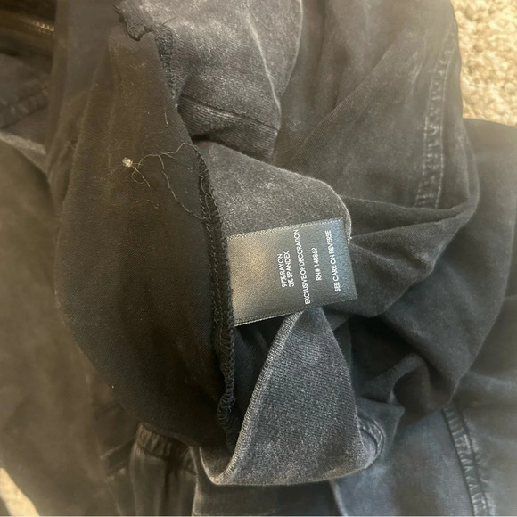 Torrid 2X black bomber with faded  wash excellent condition - Picture 6 of 6